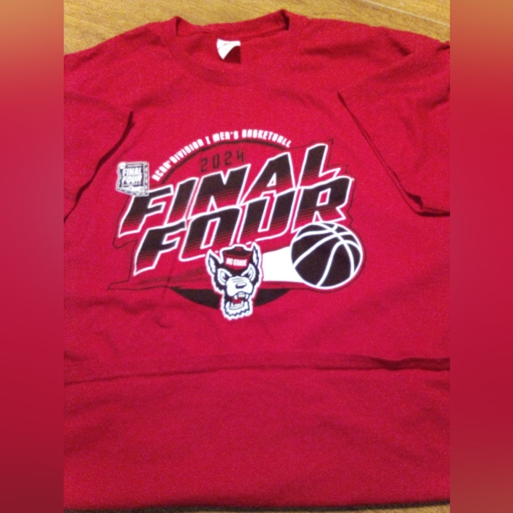 NC State Wolfpack NCAA 2024 Official Final Four Red XL T-Shirt